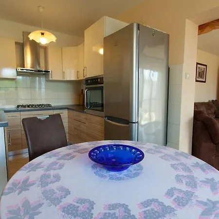 Nediljka With 3 Bedrooms